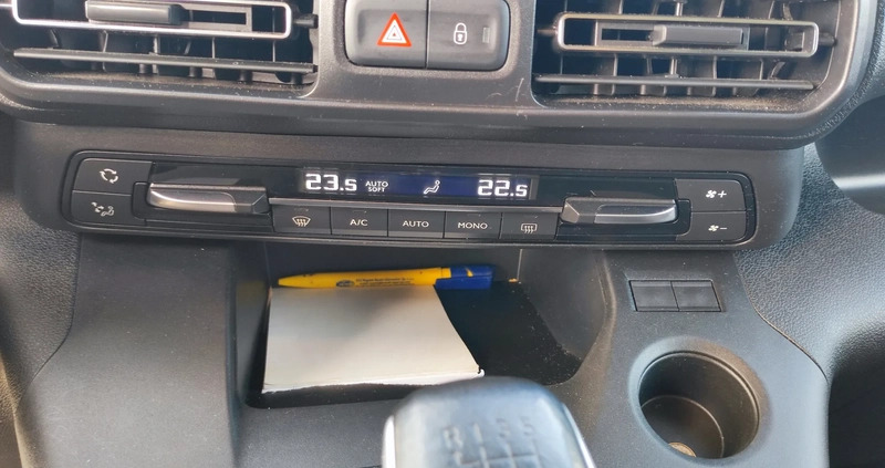 Citroen Berlingo cena 102000 przebieg: 39000, rok produkcji 2022 z Bełchatów małe 79